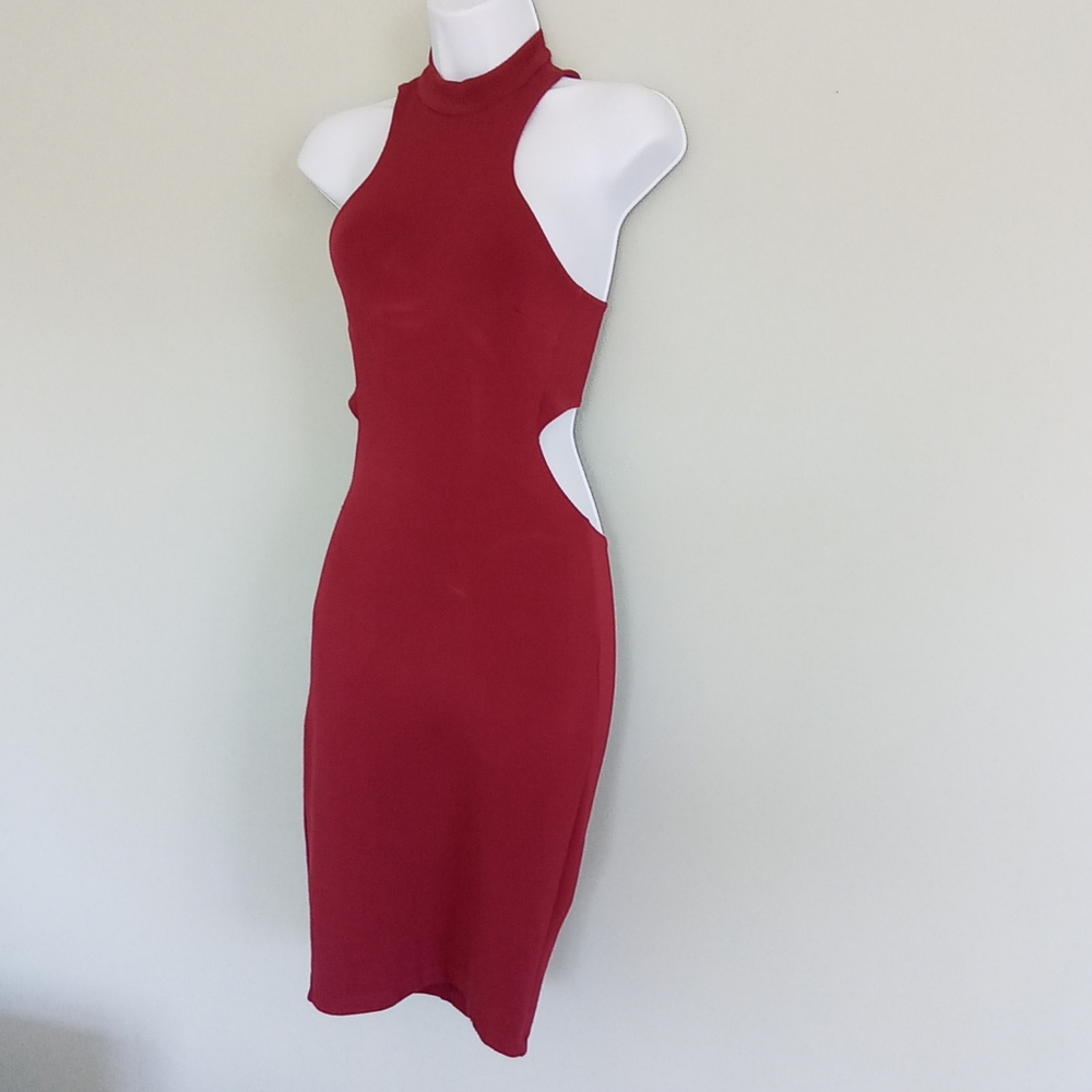 Maroon bodycon cutout cocktail dress